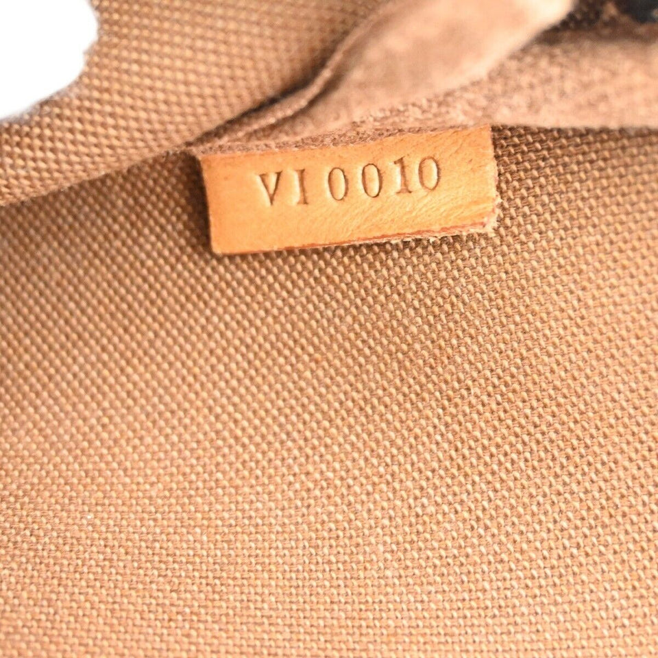 Louis Vuitton Pochette Accessoires  Canvas Clutch Bag