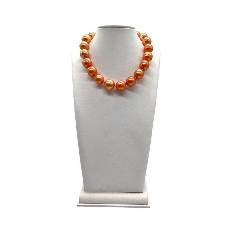 Vintage Chanel bag Peach Synthetic Pearl Necklace