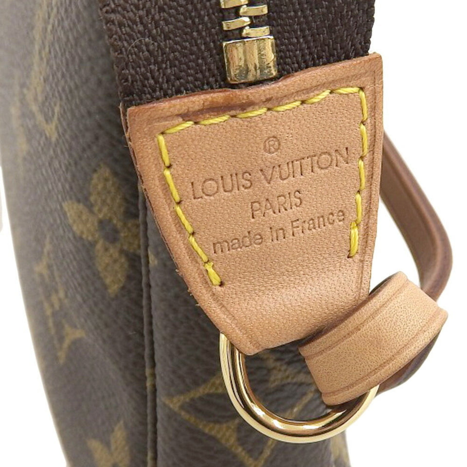 Louis Vuitton Pochette Accessoires  Canvas Clutch Bag