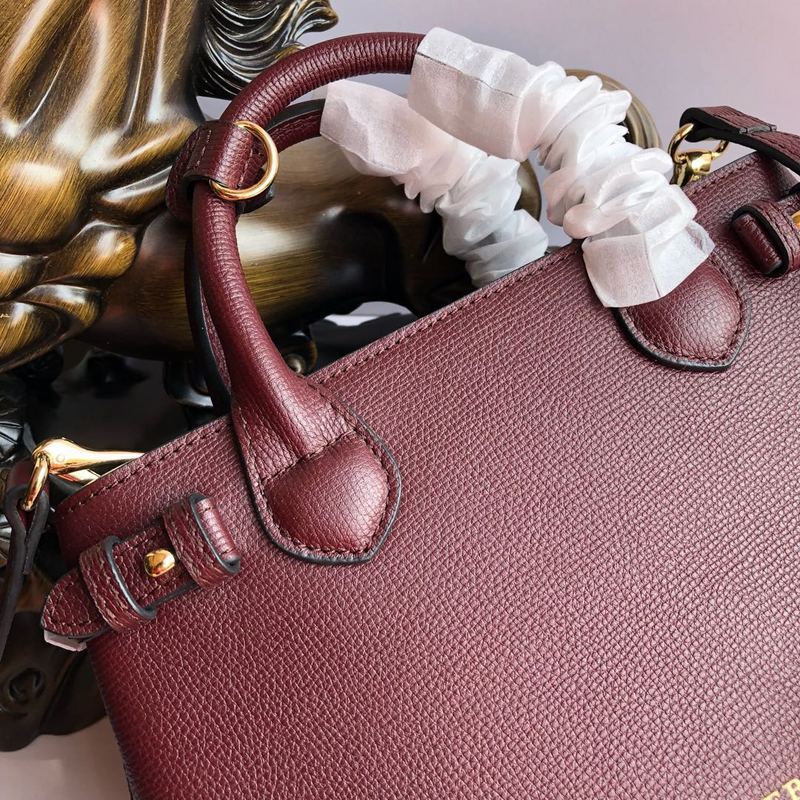 Burberry Bags - Bagsattire   654