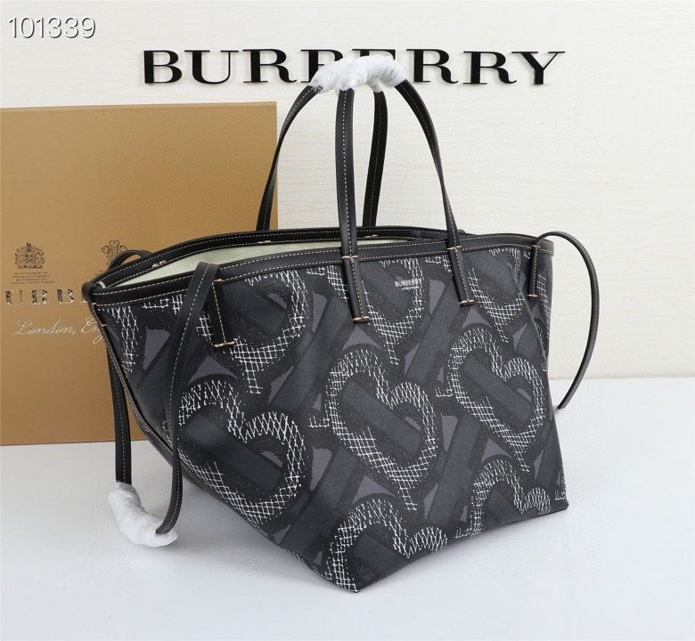Burberry Bags - Bagsattire   176