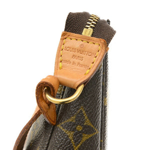 Louis Vuitton Pochette Accessoires  Canvas Clutch Bag