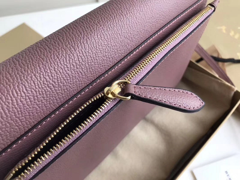 Burberry Bags - Bagsattire   499