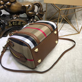 Burberry Bags - Bagsattire   239