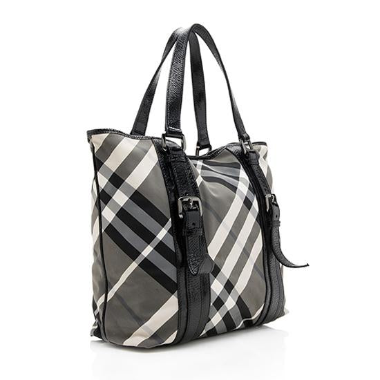 Burberry Beat Check Victoria Tote (SHF-11715)