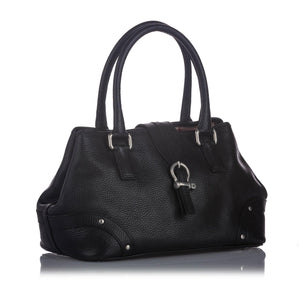 Burberry Leather Handbag (SHG-10176)