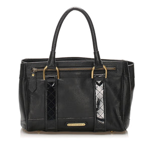Burberry Leather Handbag (SHG-11269)