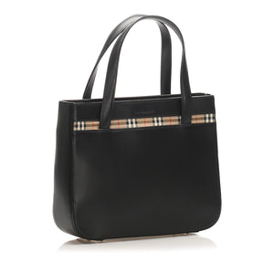 Burberry Leather Handbag (SHG-11494)