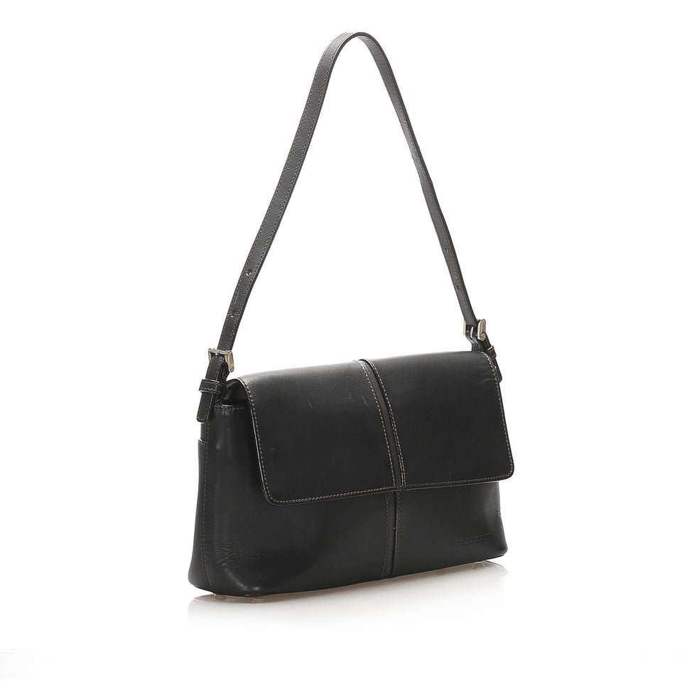 Burberry Leather Shoulder Bag (SHG-15650)