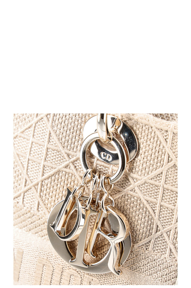 CHRISTIAN DIOR Medium Lady D-Lite Bag Cannage Beige