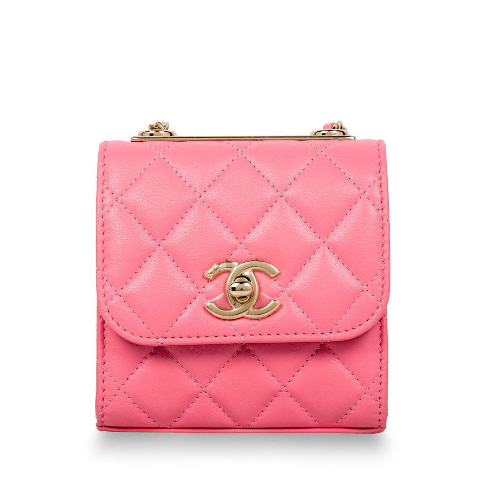 Trendy Clutch with Chain