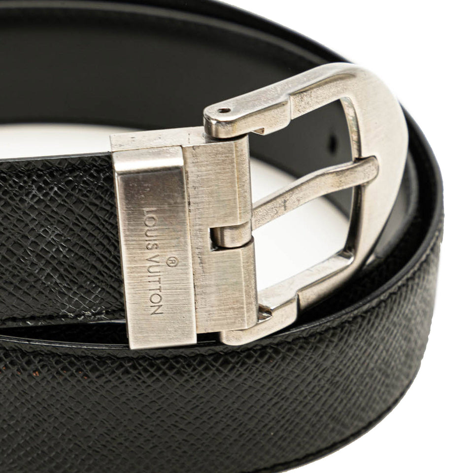 Black Louis Vuitton Taiga Ceinture Classique Belt