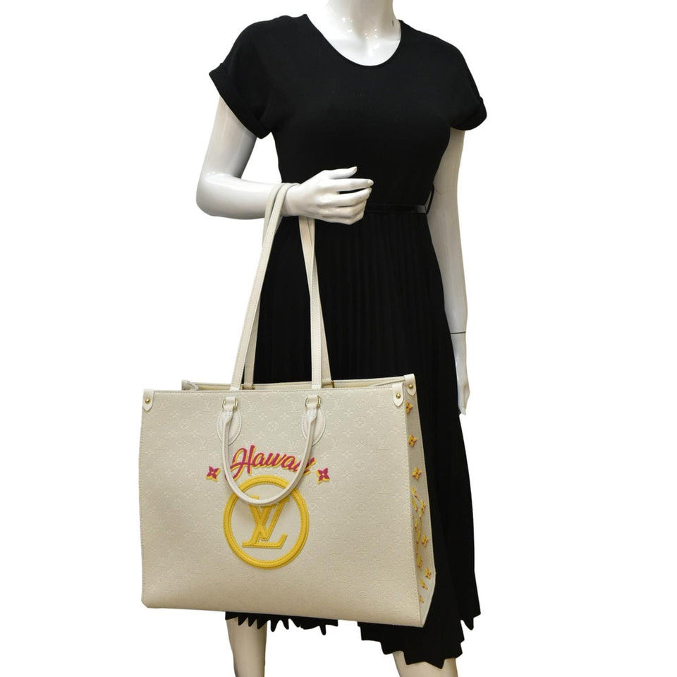LOUIS VUITTON Hawaii Onthego GM Monogram Tuffetage Tote Shoulder Bag Off White