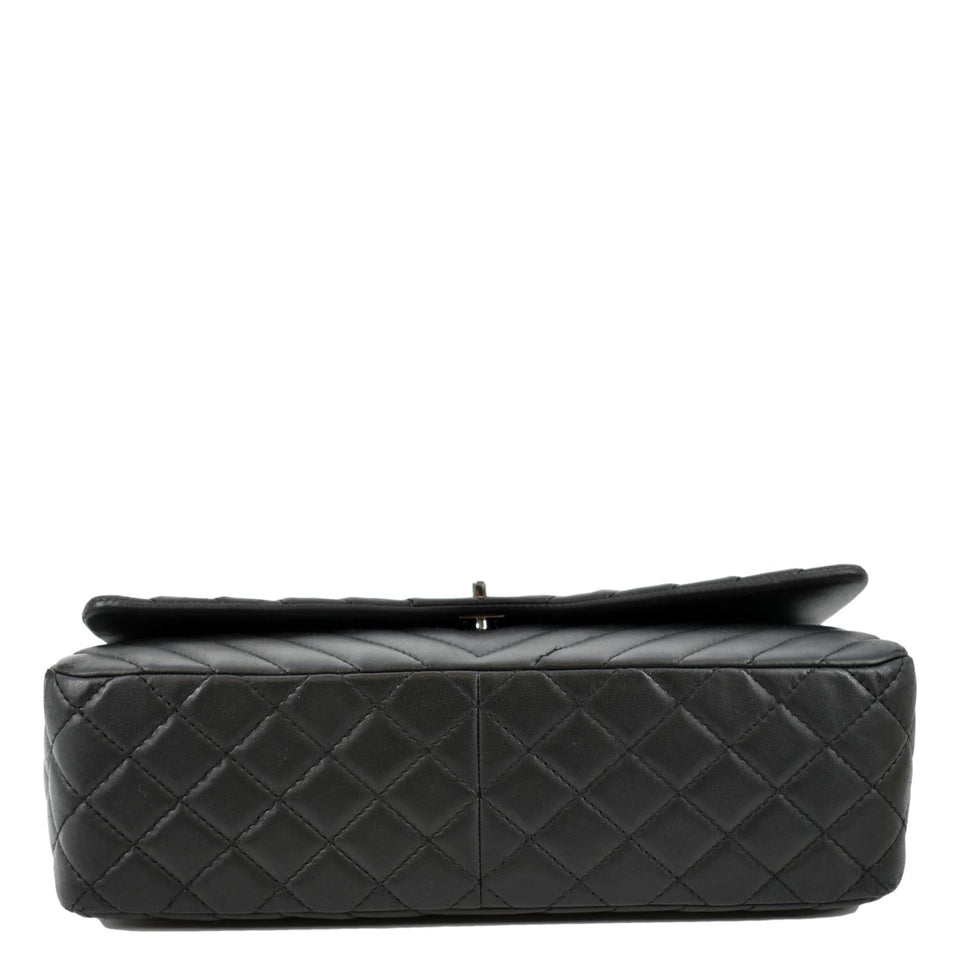 CHANEL Surpique Chevron Medium Lambskin Leather Flap Crossbody Bag Black
