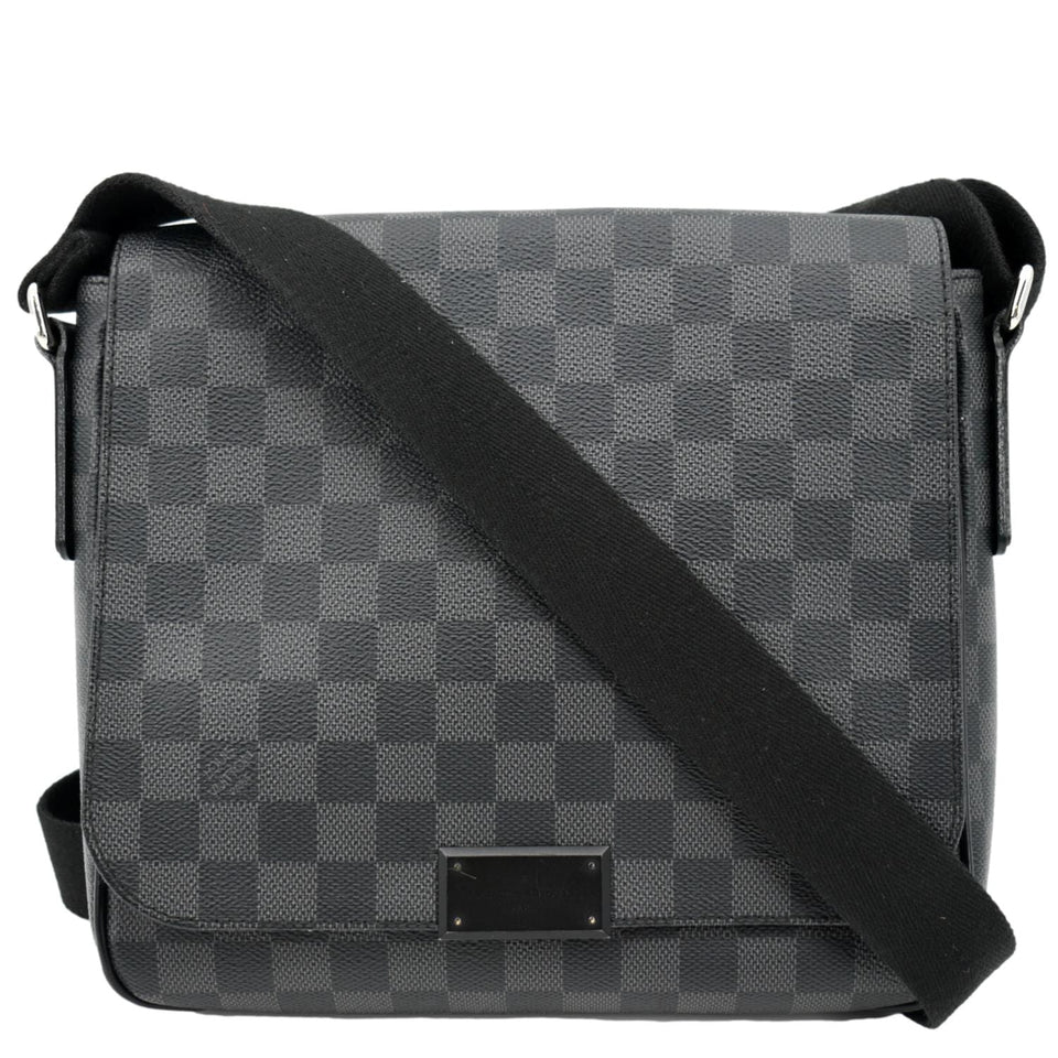 LOUIS VUITTON District PM Damier Graphite Messenger Bag Black
