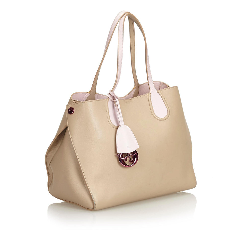 Dior Leather Addict Tote  (SHG-10001)