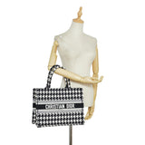 Dior Medium Macro Houndstooth Book Tote (SHG-FmPYVR)