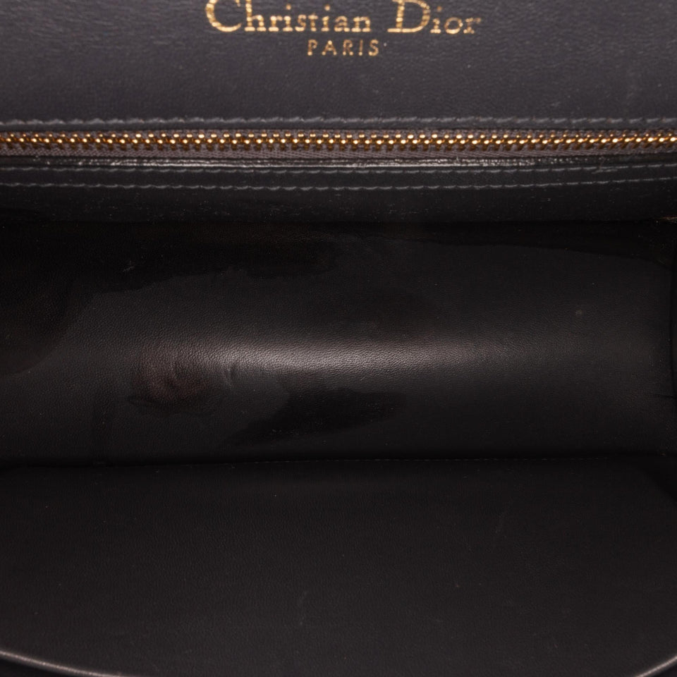 Dior Medium Microcannage Diorama (SHG-3QxM8v)