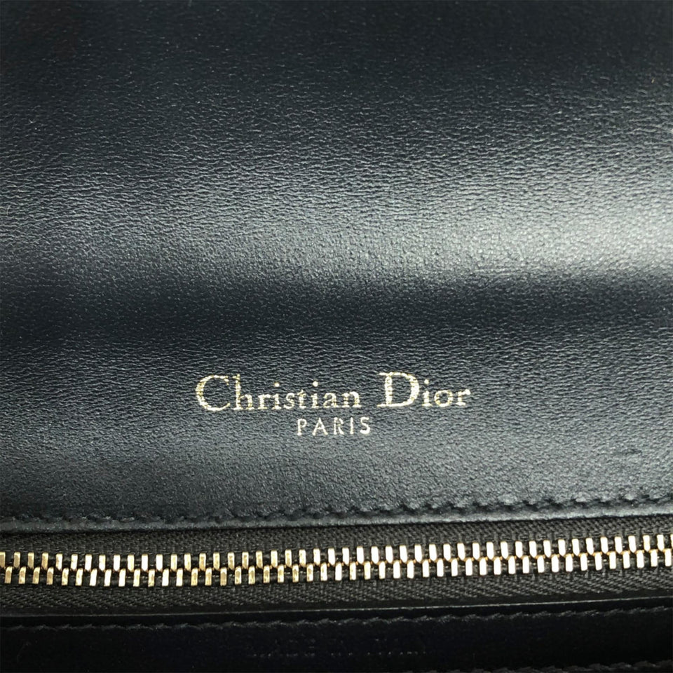 Dior Patent Microcannage Diorama Crossbody Bag (SHG-nk7GZA)