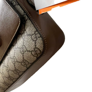 Crossbody Luxury Designer By Gucci  Size: Small