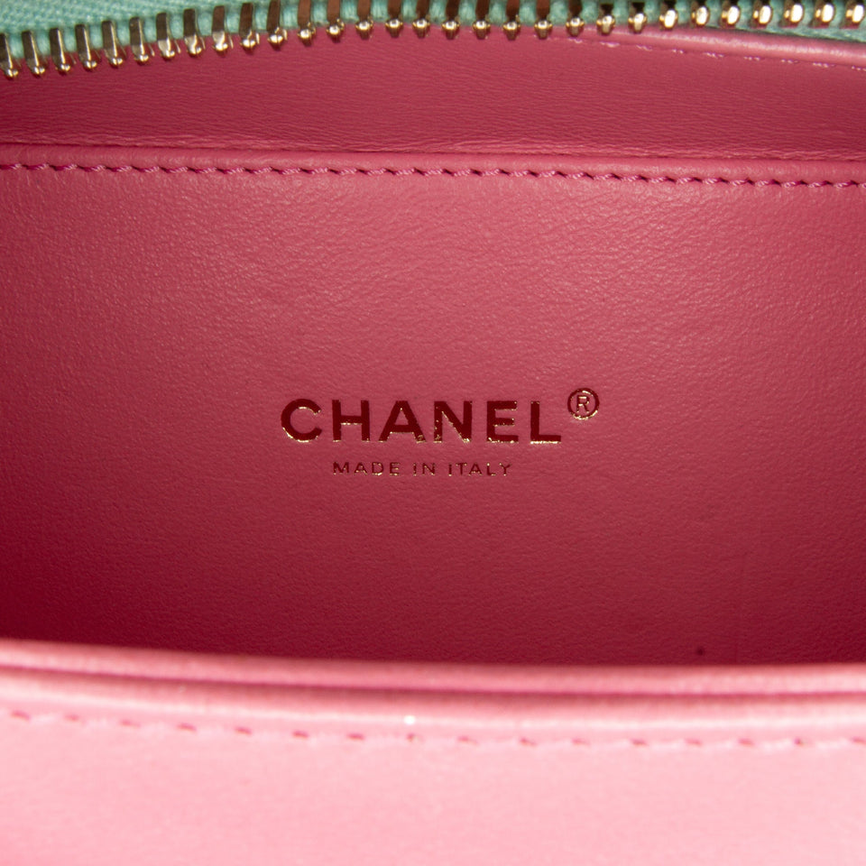 Chanel CC Filigree Vanity Case Pink Caviar Gold