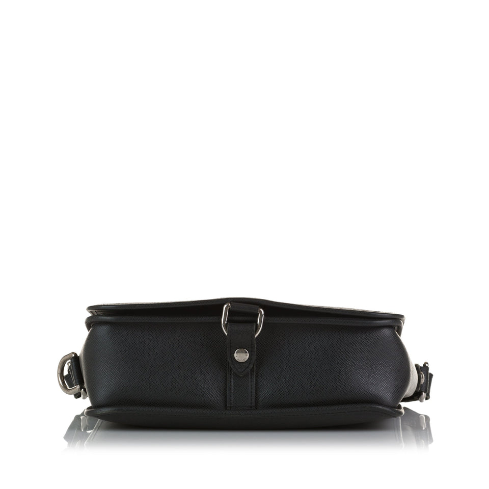 Louis Vuitton Andrei Black Taïga
