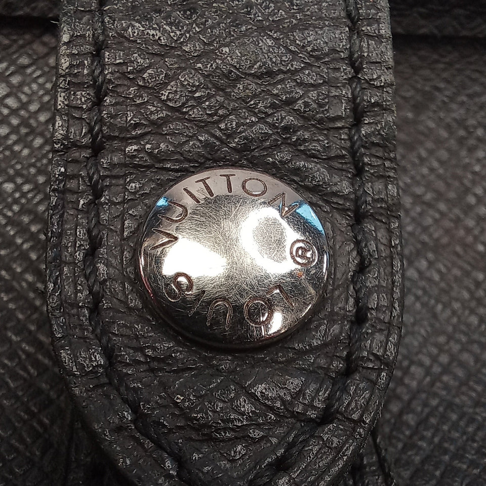 Louis Vuitton Andrei Black Taïga