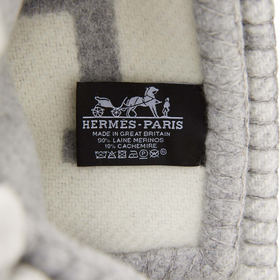 Hermes "Classic Avalon" Ecru and Gris Clair Blanket