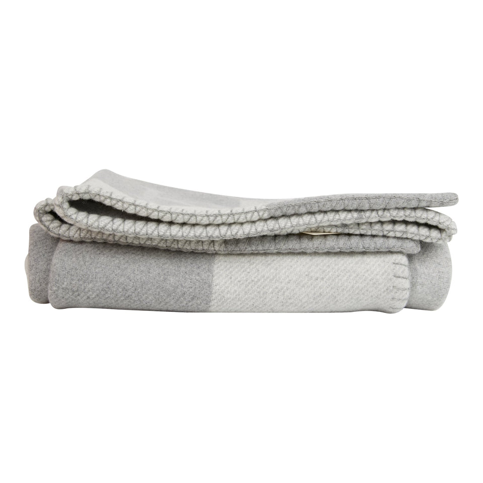 Hermes "Classic Avalon" Ecru and Gris Clair Blanket