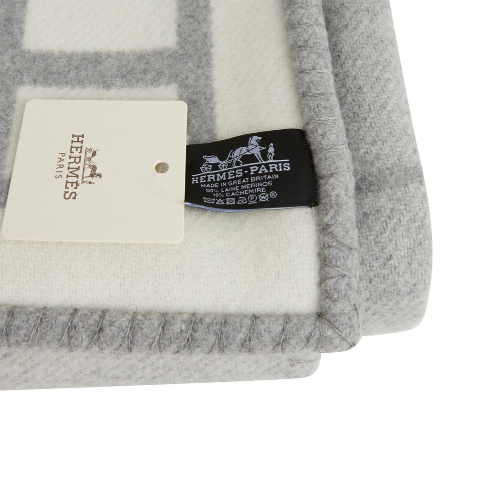 Hermes "Classic Avalon" Ecru and Gris Clair Blanket