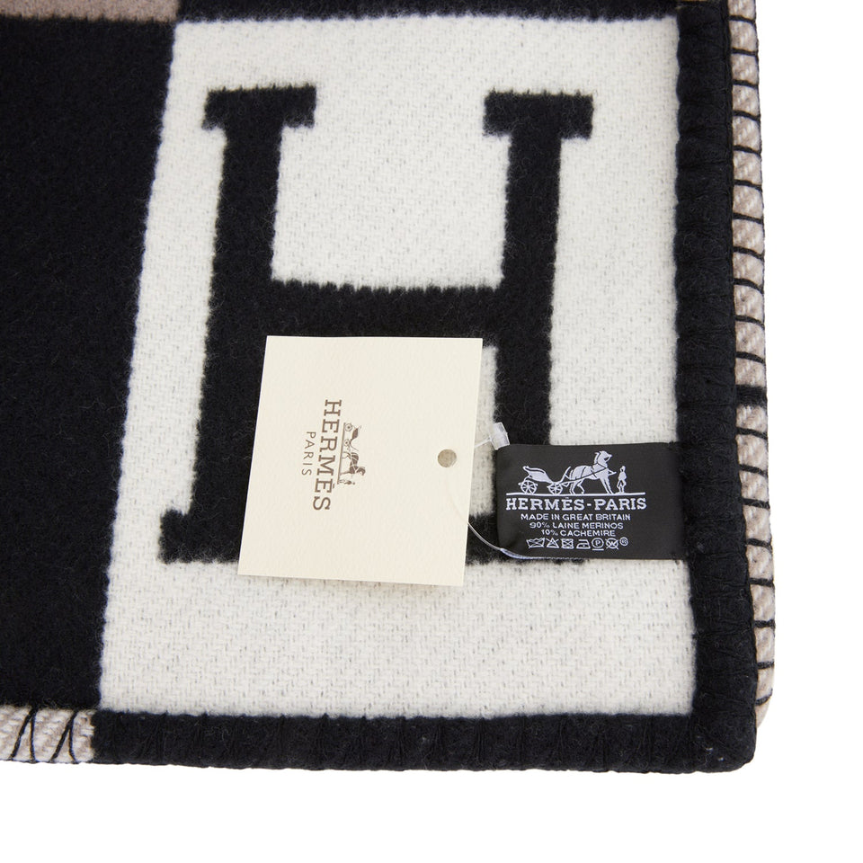 Hermes "Avalon III" Gris and Black Blanket