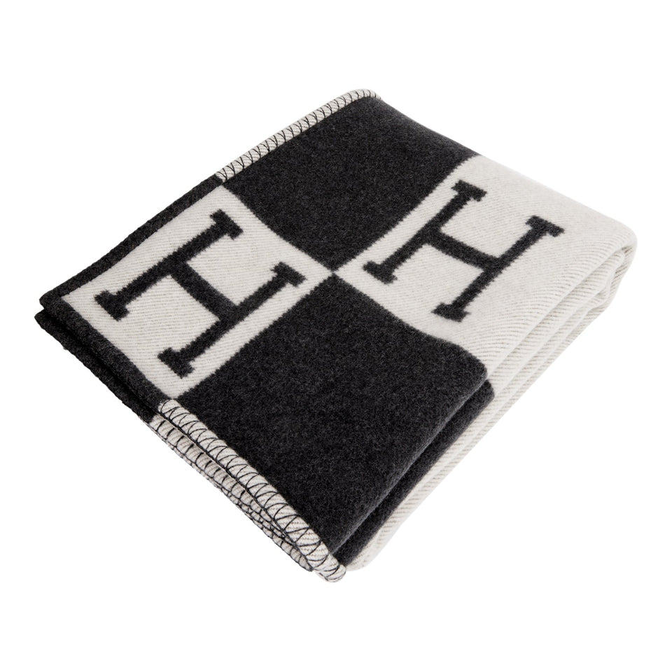 Hermes "Avalon III" Ecru and Black Blanket