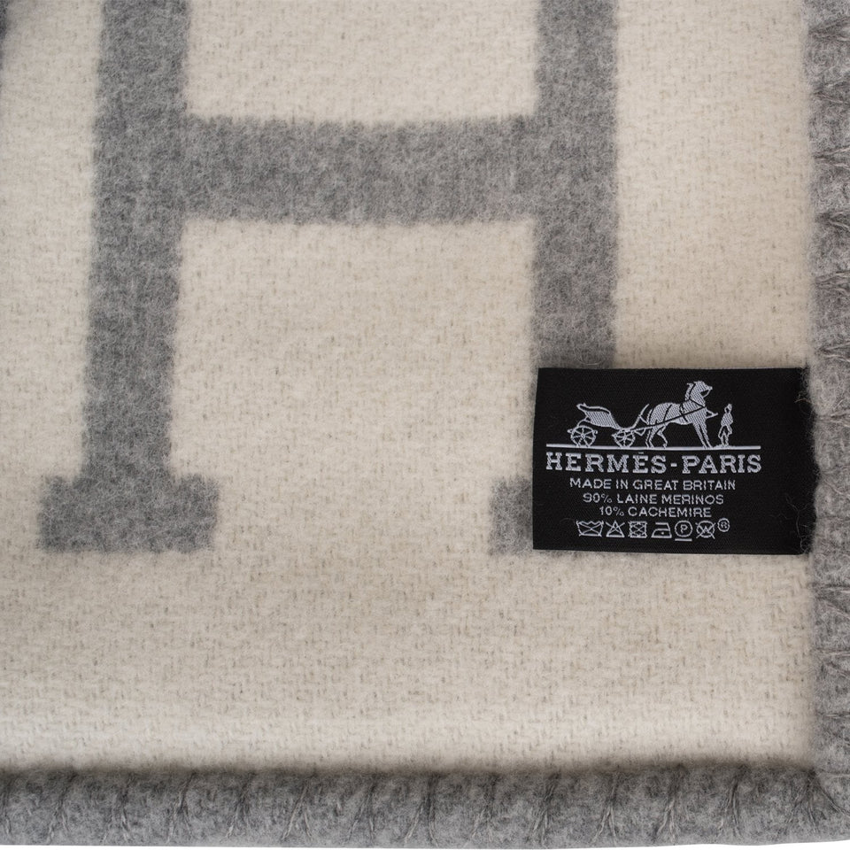 Hermes "Classic Avalon" Ecru and Gris Clair Blanket