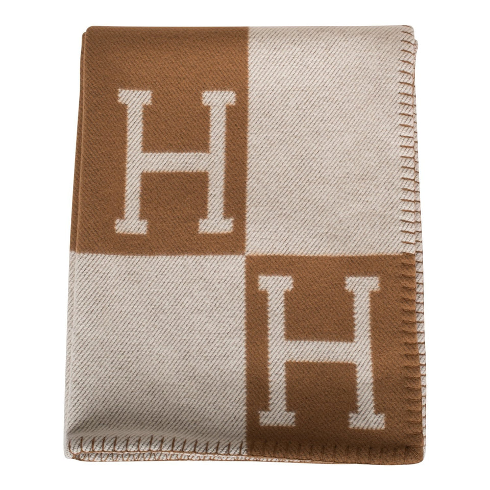 Hermes "Classic Avalon" Ecru and Camel Blanket