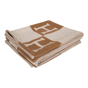 Hermes "Classic Avalon" Ecru and Camel Blanket