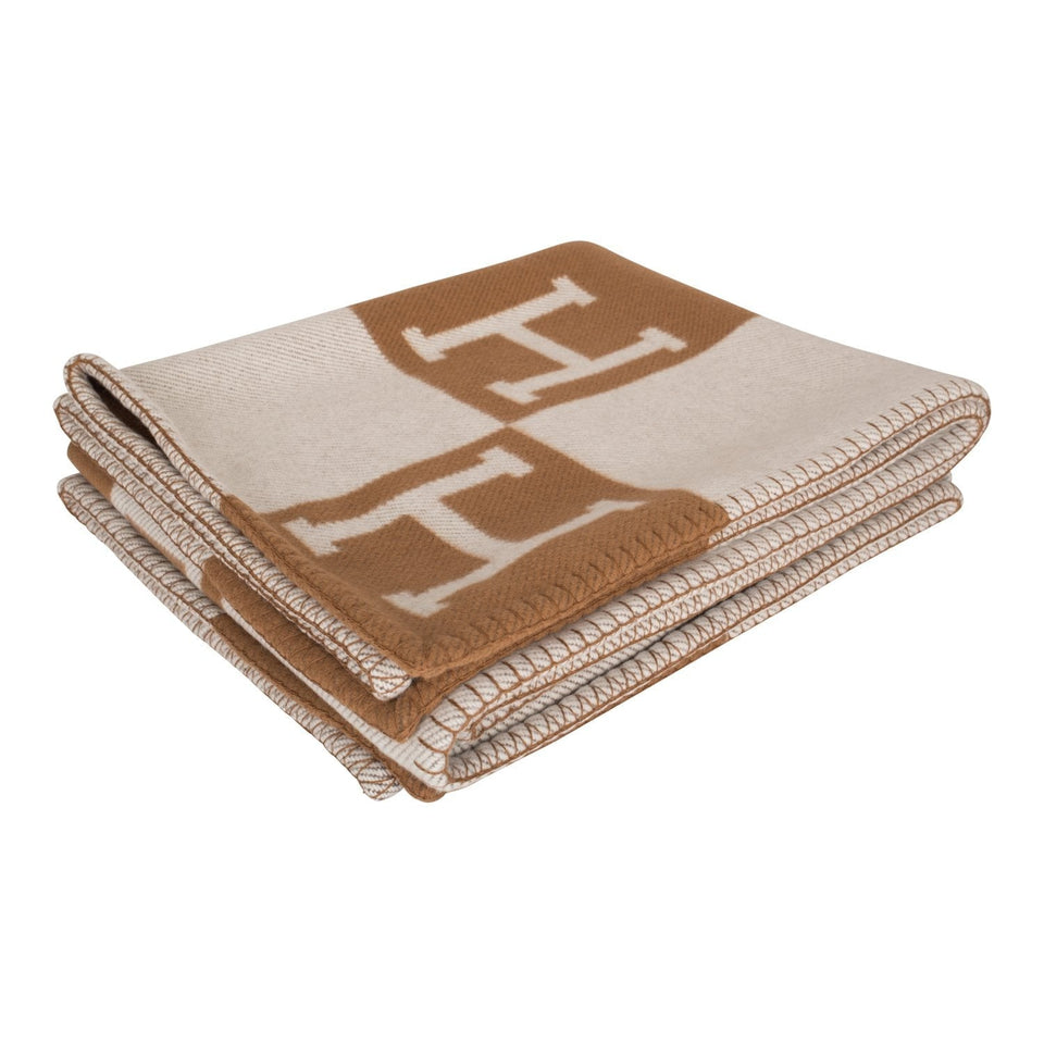 Hermes "Classic Avalon" Ecru and Camel Blanket