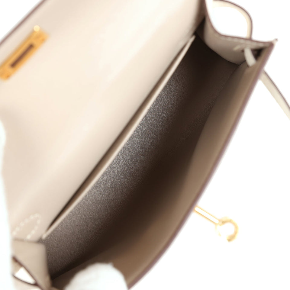 Hermes Special Order (HSS) Kelly Sellier 20 Gris Tourterelle and Nata Chevre Gold Hardware