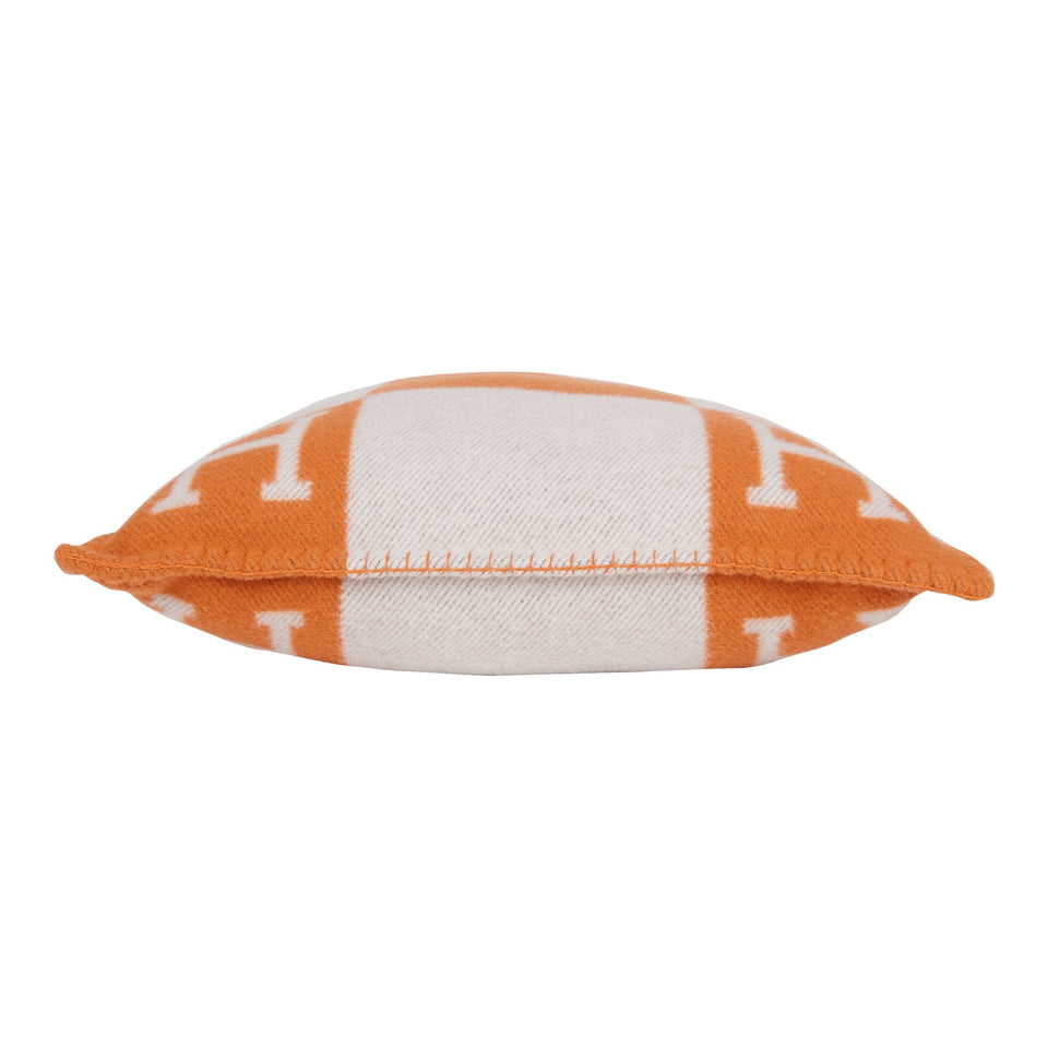Hermes "Avalon" Ecru and Potiron Signature H Cushion Single