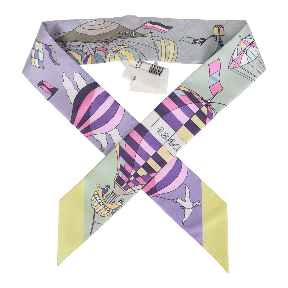 Hermes "Les Folies du Ciel" Mauve Silk Twilly