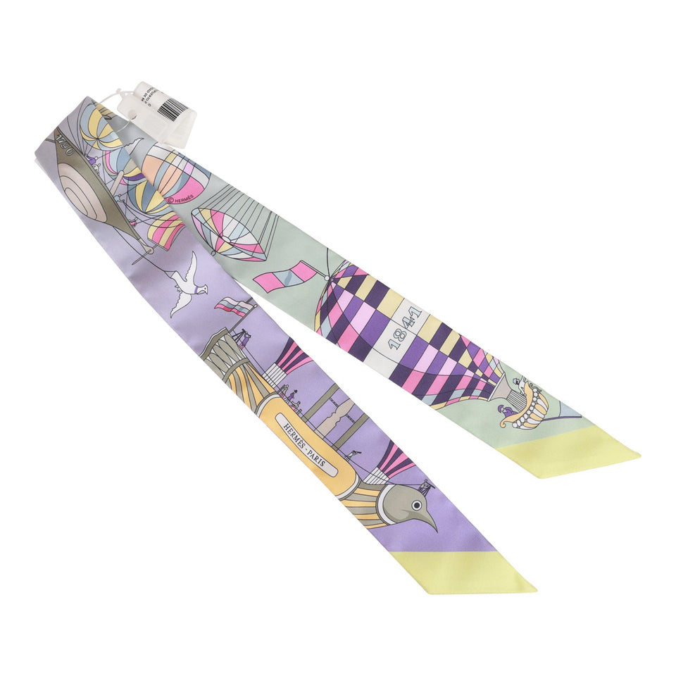Hermes "Les Folies du Ciel" Mauve Silk Twilly