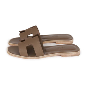 Hermes Oran Sandals Etoupe Epsom 35