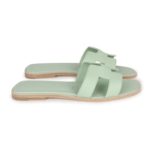 Hermes Oran Sandals Vert Jade Epsom 38 EU