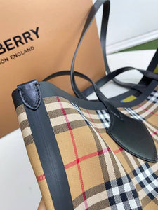 Burberry Giant Reversible Tote in Vintage Check- Black