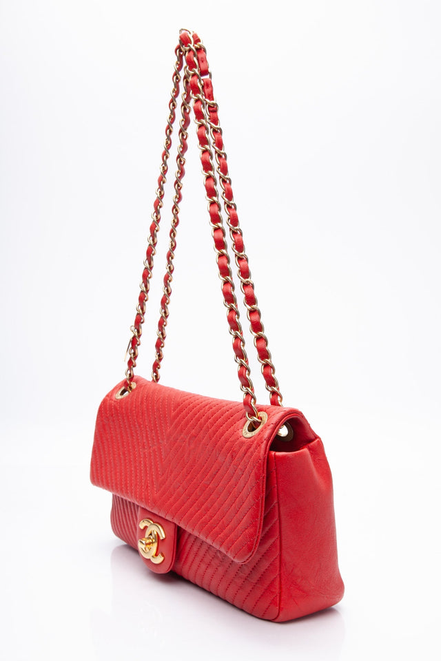 CHANEL Red Medallion Charm Chevron Wrinkled Calfskin Medium Flap Bag