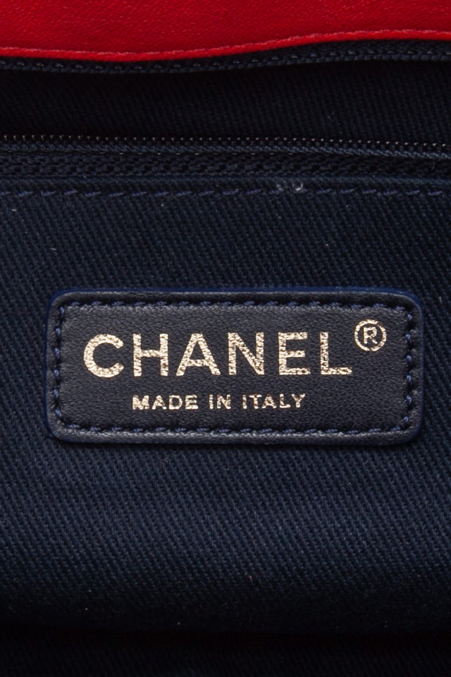 CHANEL Red Medallion Charm Chevron Wrinkled Calfskin Medium Flap Bag