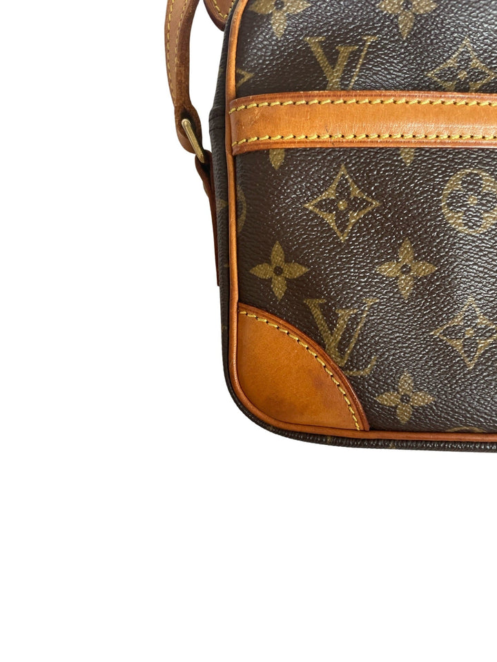 Louis Vuitton Trocadero 24 Monogram