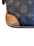 Louis Vuitton Nil MM Monogram