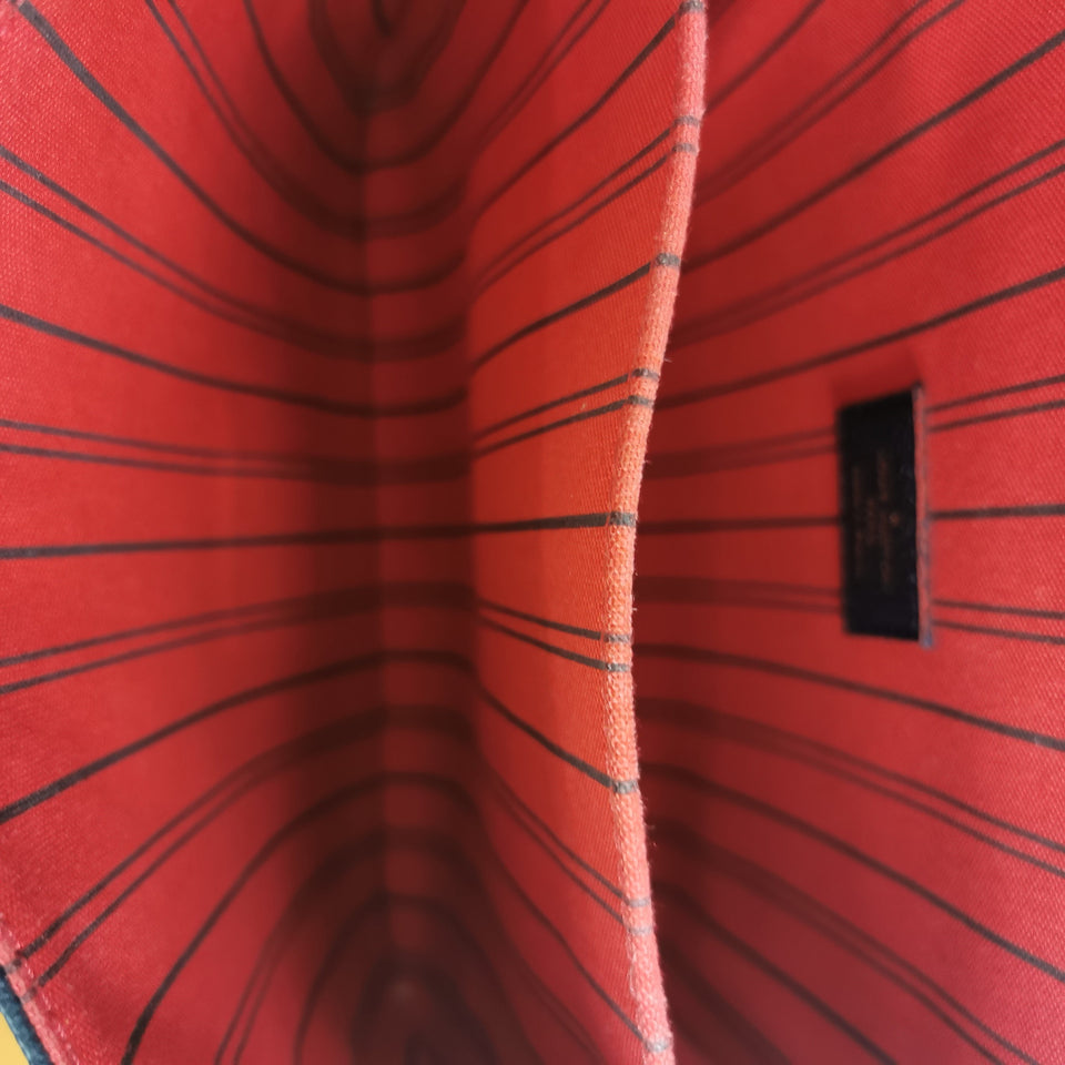 Louis Vuitton Pochette Métis Marine Rouge Monogram Empreinte