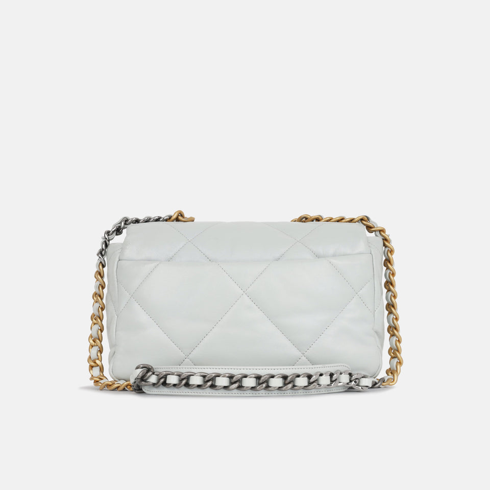 Chanel 19 - Small