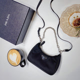 No.3575-Prada Re-Edition 2005 Mini Hobo Bag